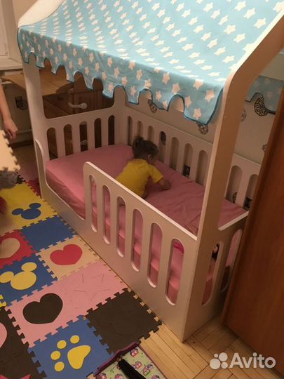 Детская кровать домик