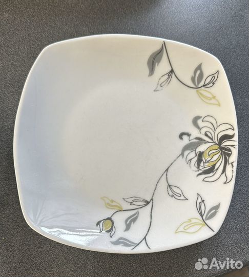 Набор тарелок