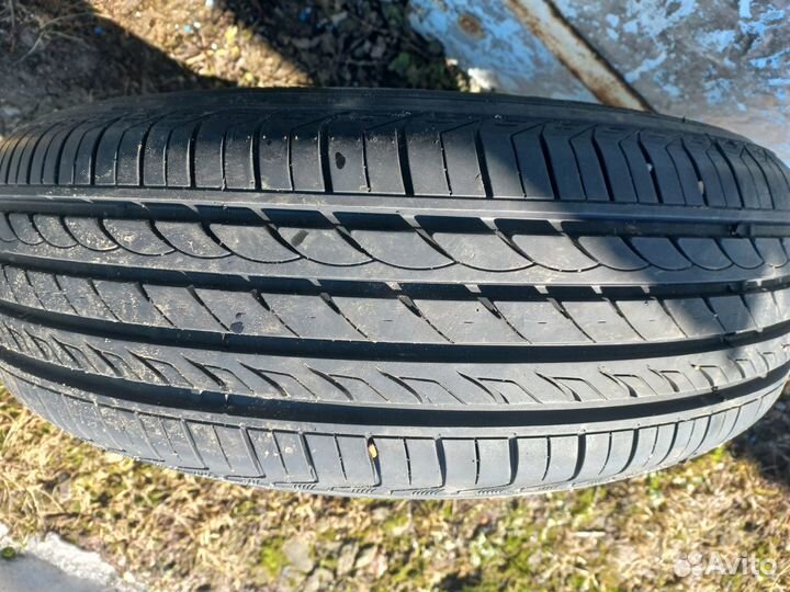 Delinte DH2 215/70 R16