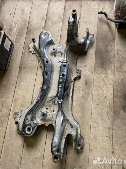 Подрамник передний Тойота Королла 150