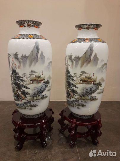 Вазы фарфор Китай 25см
