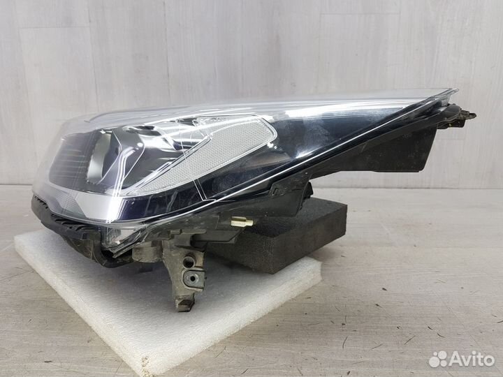 Фара левая Ford Kuga