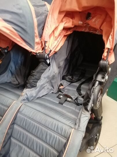 Коляска для двойни