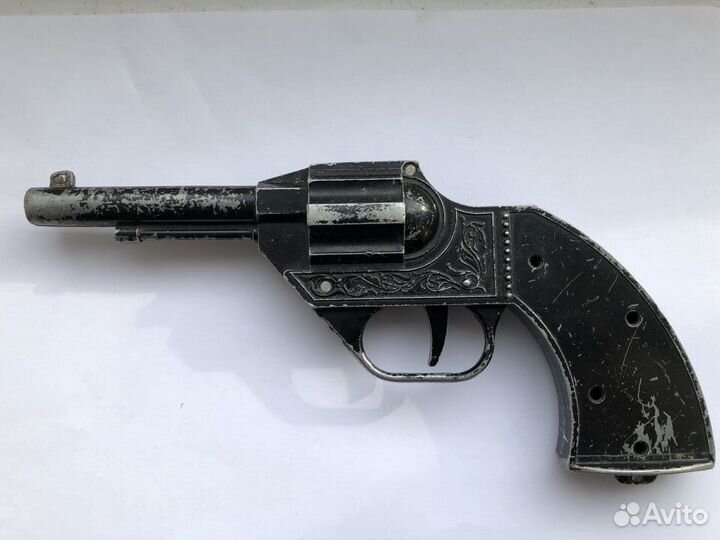 Детская игрушка револьвер, СССР