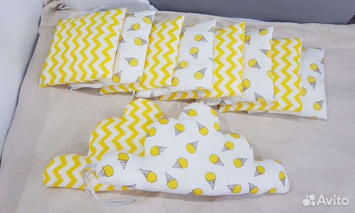 Бортики в кроватку