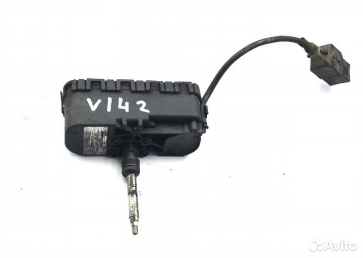 Моторчик дворника фары, правый volvo FH16 (01.93)