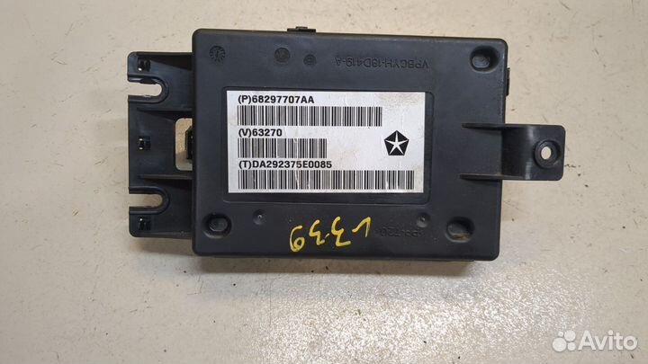 Блок управления климат-контролем Dodge Charger 201