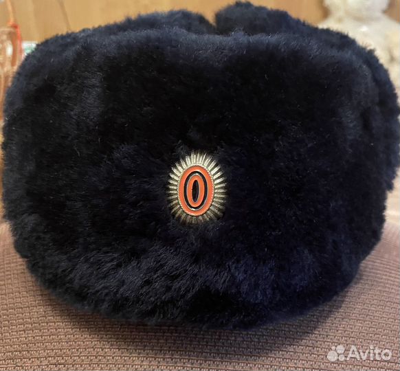 Шапка ушанка с кокардой