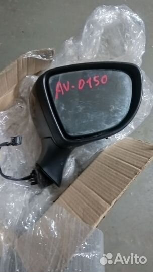 Зеркало правое renault Clio 4