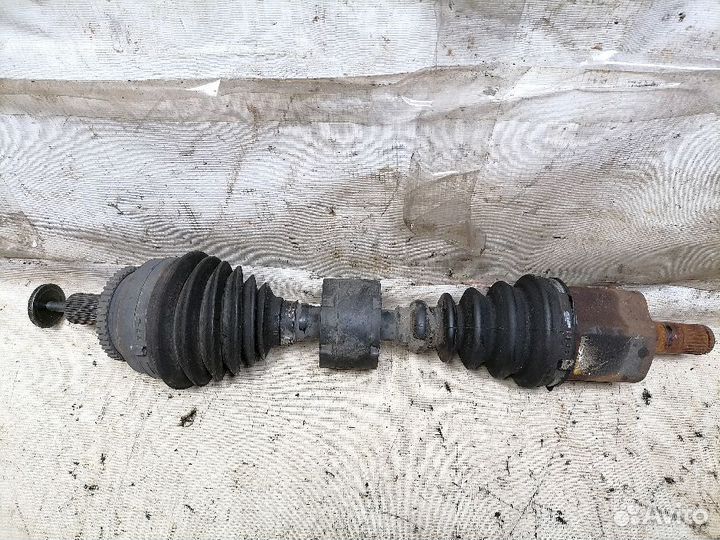 Привод передний левый Volvo V70 SW 25л turbo