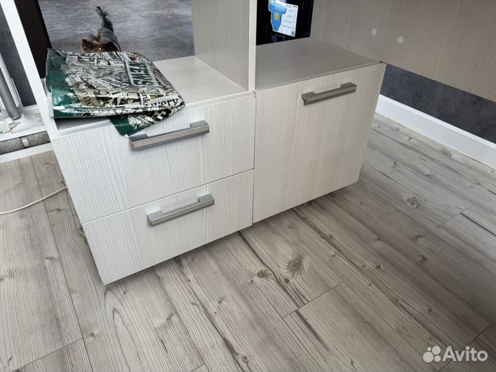 Письменный стол