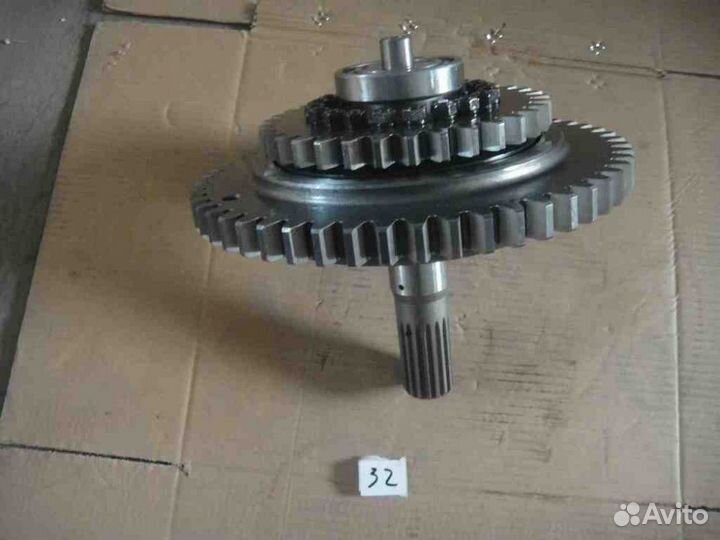 Бку 2-й оси вал 1-ой передачи кпп ZL50 (в сборе)