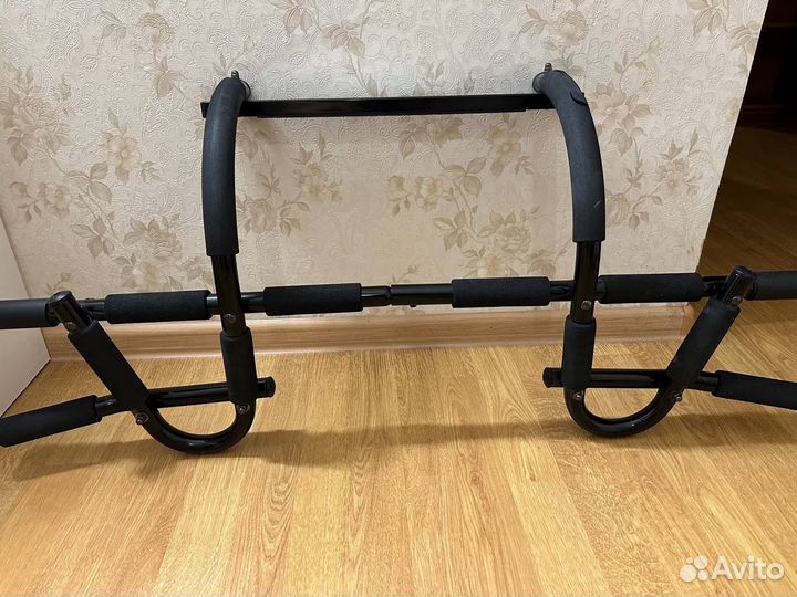 Турник накладной Torneo