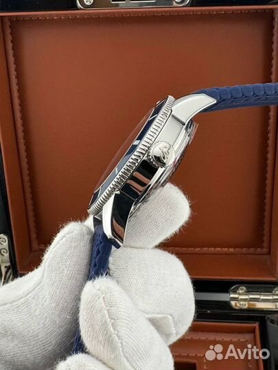 Часы Breitling SuperOcean Blue Dial