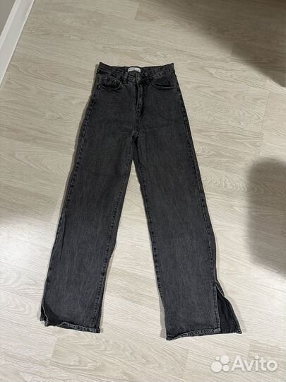 Джинсы широкие