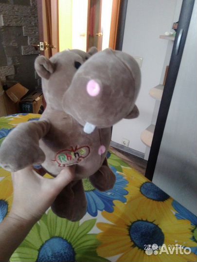 Подарок бегемотик)