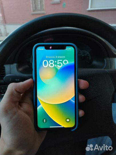 iPhone X, 64 ГБ