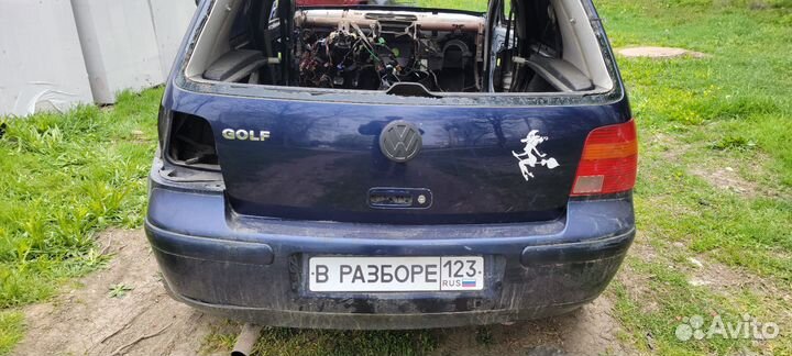 Крышка багажника golf 4