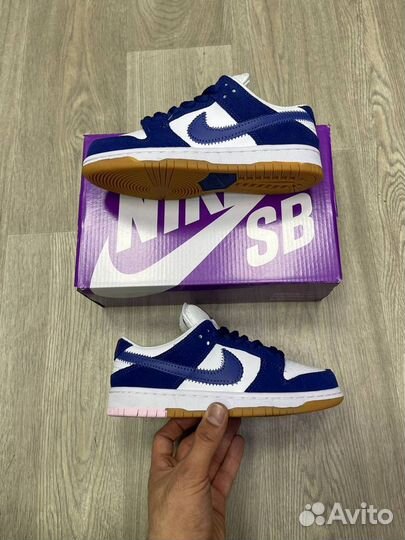 Nike Dunk Low SB