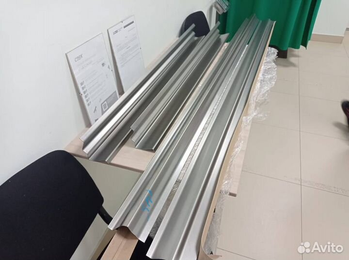 Порог автомобильный