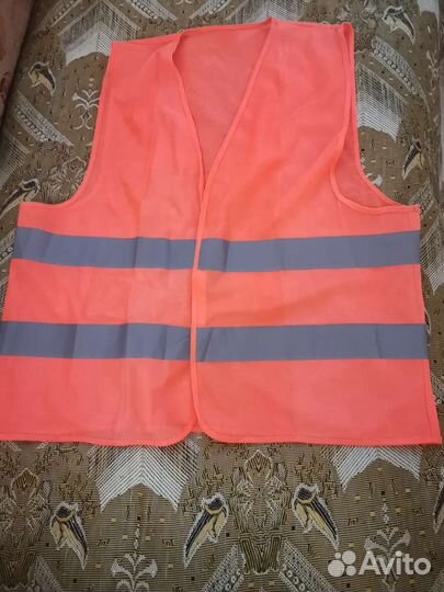 Шлем велосипедный взрослый и спц безрукавка