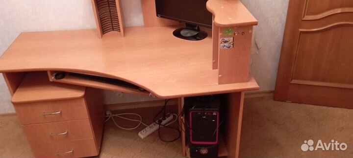 Компьютерный стол бу