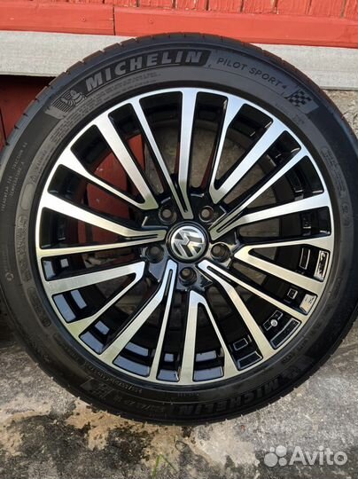 Диски на volkswagen Мультиван r17