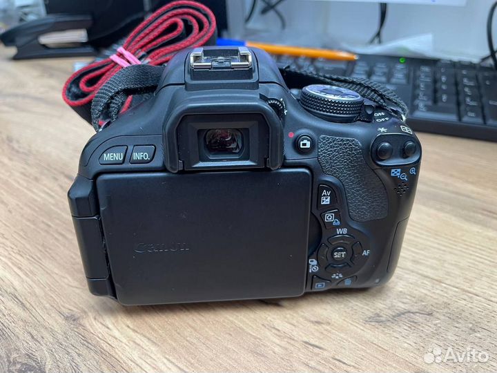 Фотоаппарат Canon 600d