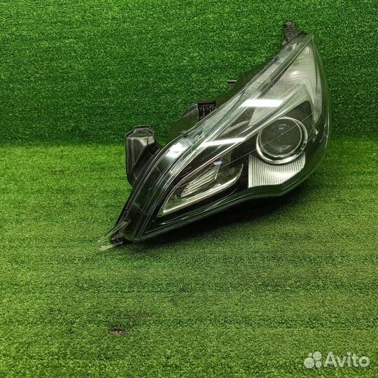 Фара левая Opel Astra J 2012 39027953