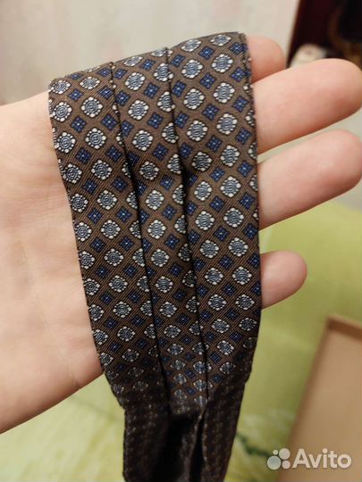 Шелковый галстук