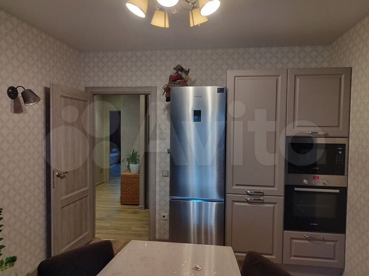 3-к. квартира, 90 м², 14/15 эт.