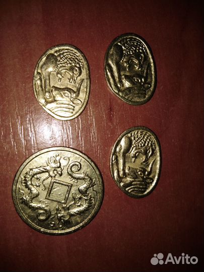 Монеты магазина магнит и пятёрочки