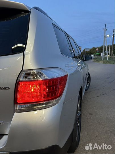 Toyota Highlander 3.5 AT, 2011, 200 000 км