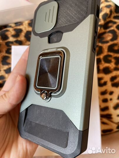 Чехол противоударный на iPhone 12