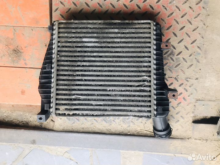 Интеркулер Volkswagen Touareg 3.0 2002-2010