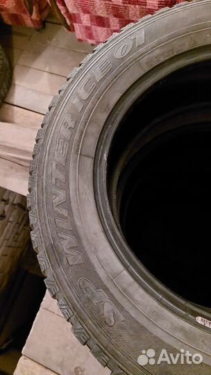 Dunlop SP Winter Ice 01 225/65 R17 102T