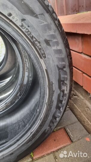 Bridgestone Dueler H/P 92A 265/50 R20