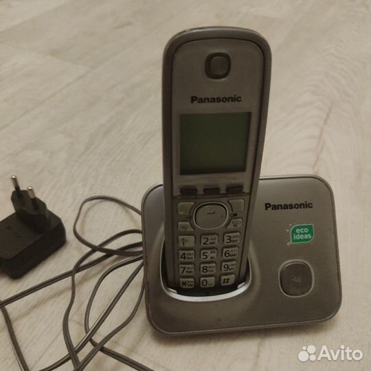 Телефон panasonic