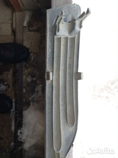 Заглушка бампера Toyota (противотуманки)