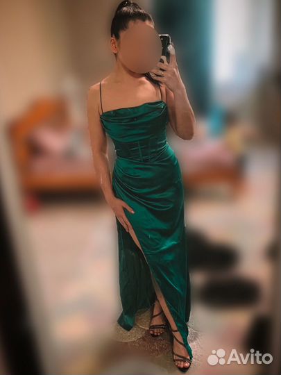 Вечернее платье 42 44 изумрудное
