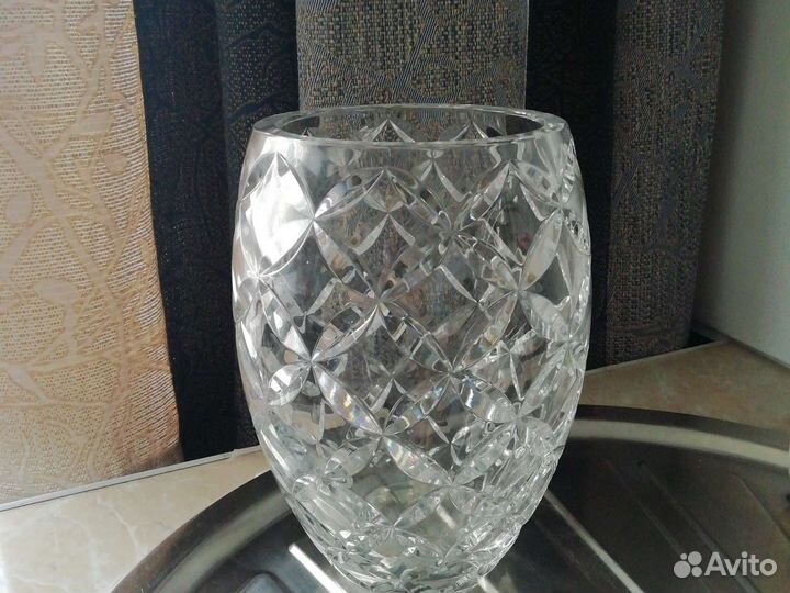 Хрустальная ваза