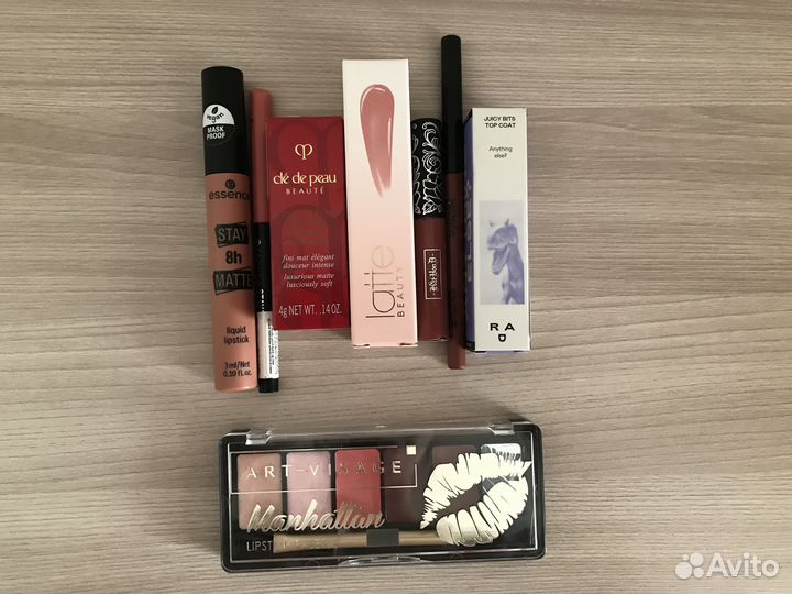 Лоты косметики (Chanel, Cle DE Peau, Payot)