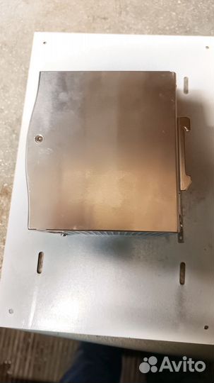 Источник питания