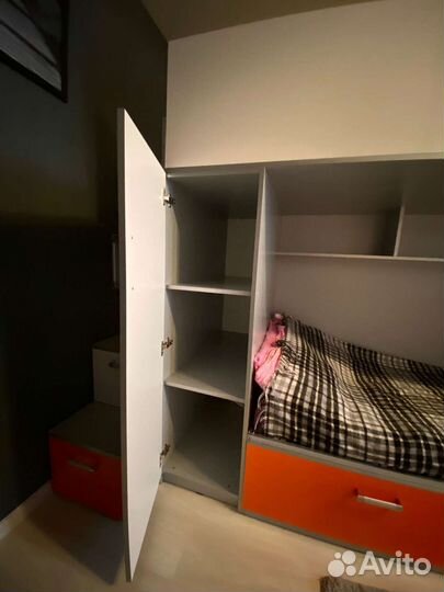 Двухъярусная кровать бу с матрасами