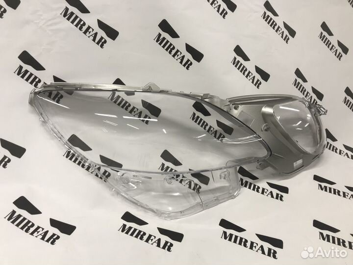 Правое стекло фары Lexus GS s190 2004-2011