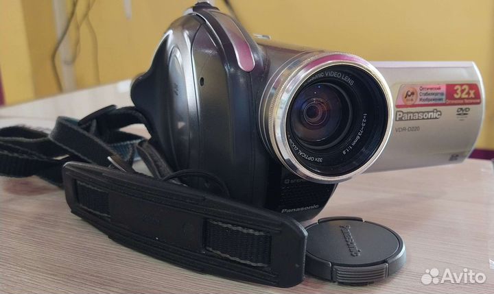 Видеокамера panasonic VDR-D220