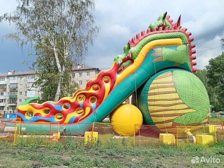 Надувной батут «Дракон»
