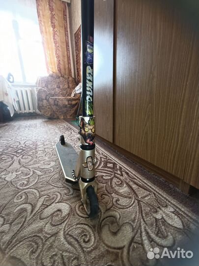 Трюковой самокат