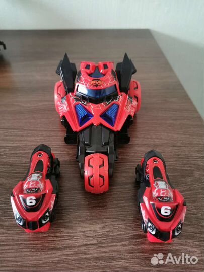 Машинка бэтмобиль игрушечная