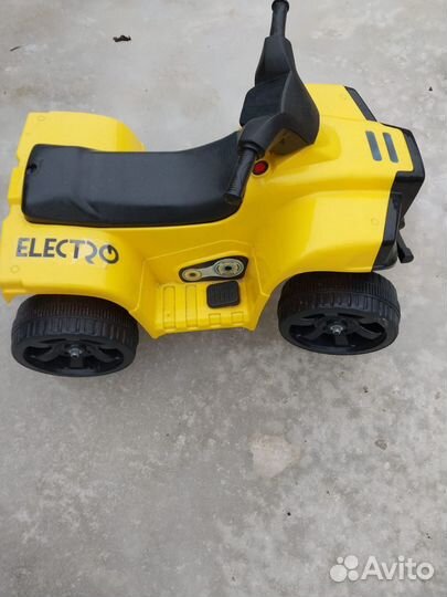 Машинка-каталка